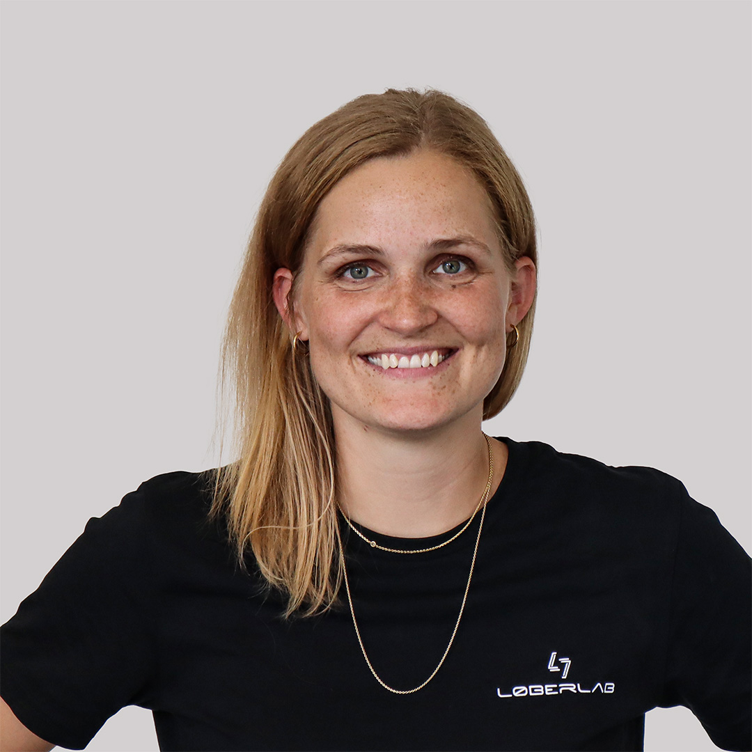 Julie fra administrationen hos LøberLab