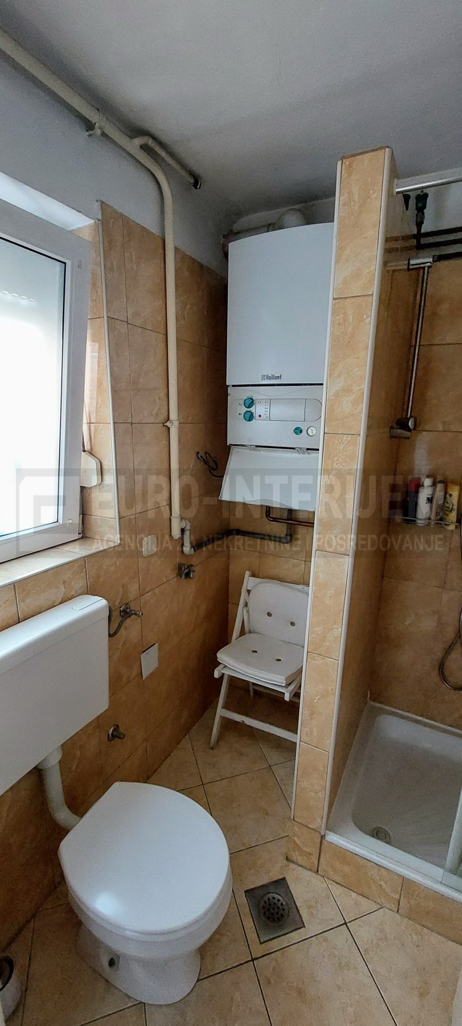 Stan za najam na Trešnjevci, jednoipolsobni 40 m2, tramvaj zona.