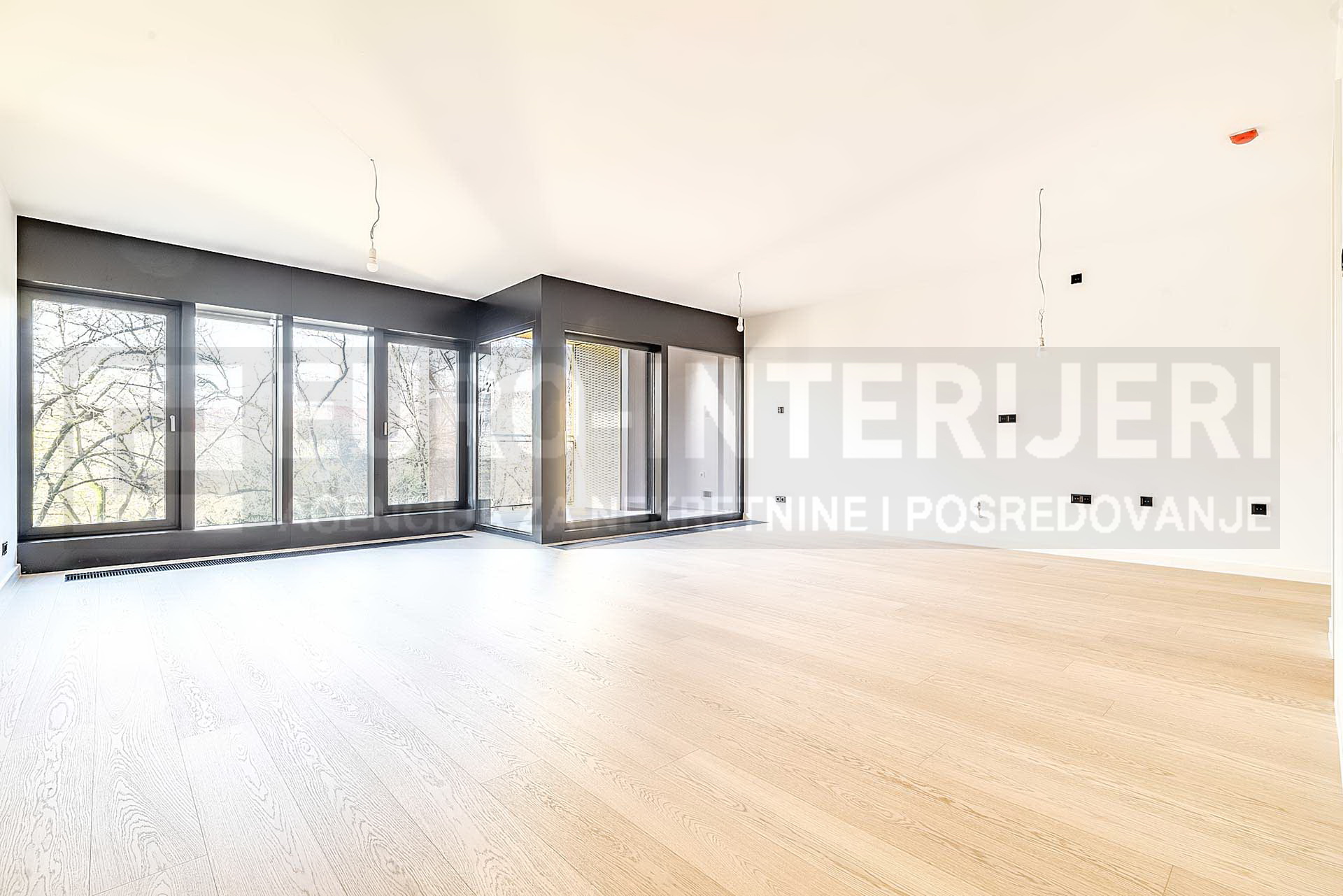 Novogradnja na Ribnjaku, centar Zagreba - useljivo!