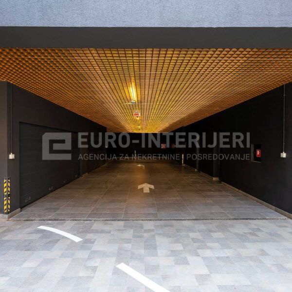 Novogradnja na Ribnjaku, centar Zagreba - useljivo!