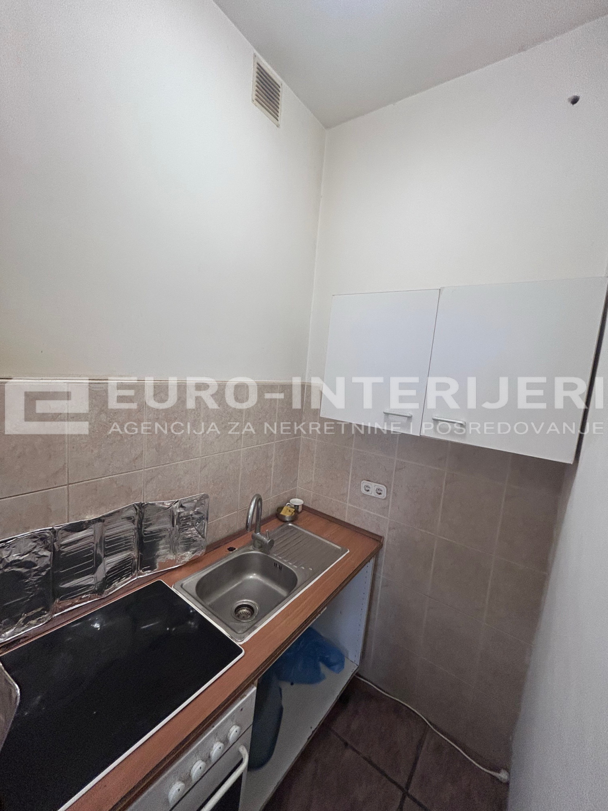 Poslovni prostor 82,35 m², Ogrizovićeva, BEZ PROVIZIJE!