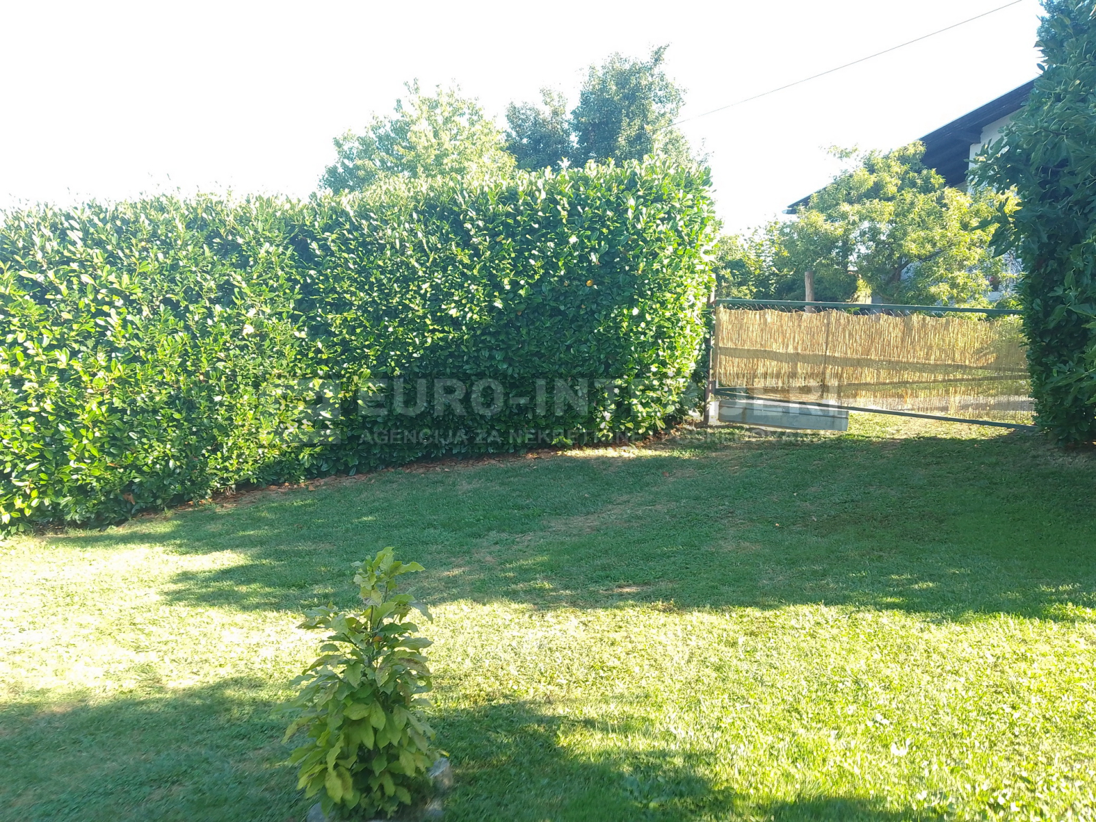 Kuća: Sobočani, s uređenom okućnicom BEZ PROVIZIJE!