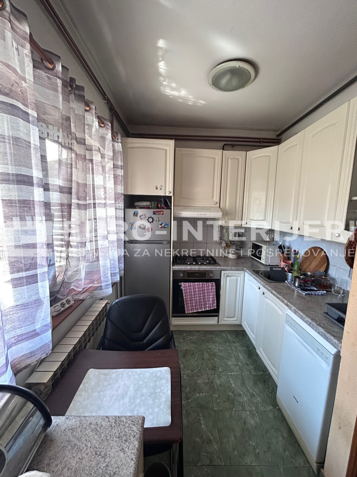 Prodaje se obiteljska kuća, Trnje - Sigećica 74,42 m2