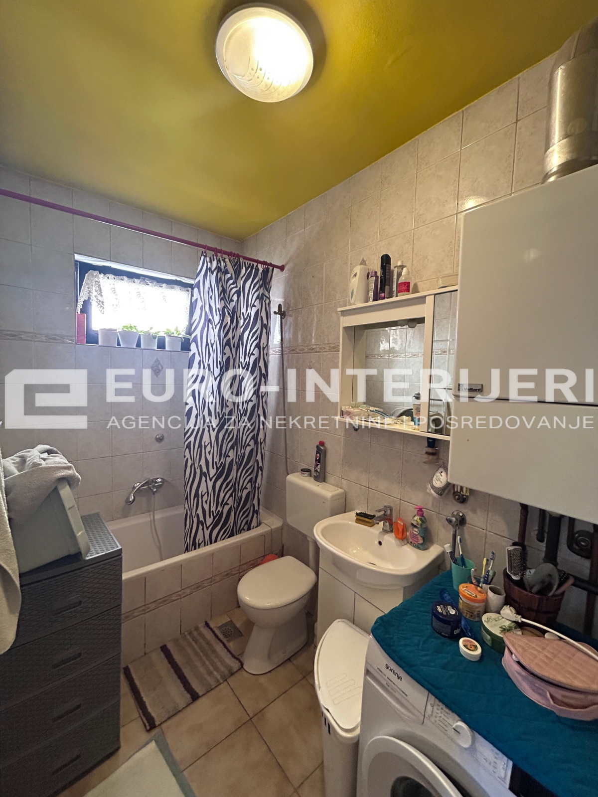 Prodaje se obiteljska kuća, Trnje - Sigećica 74,42 m2