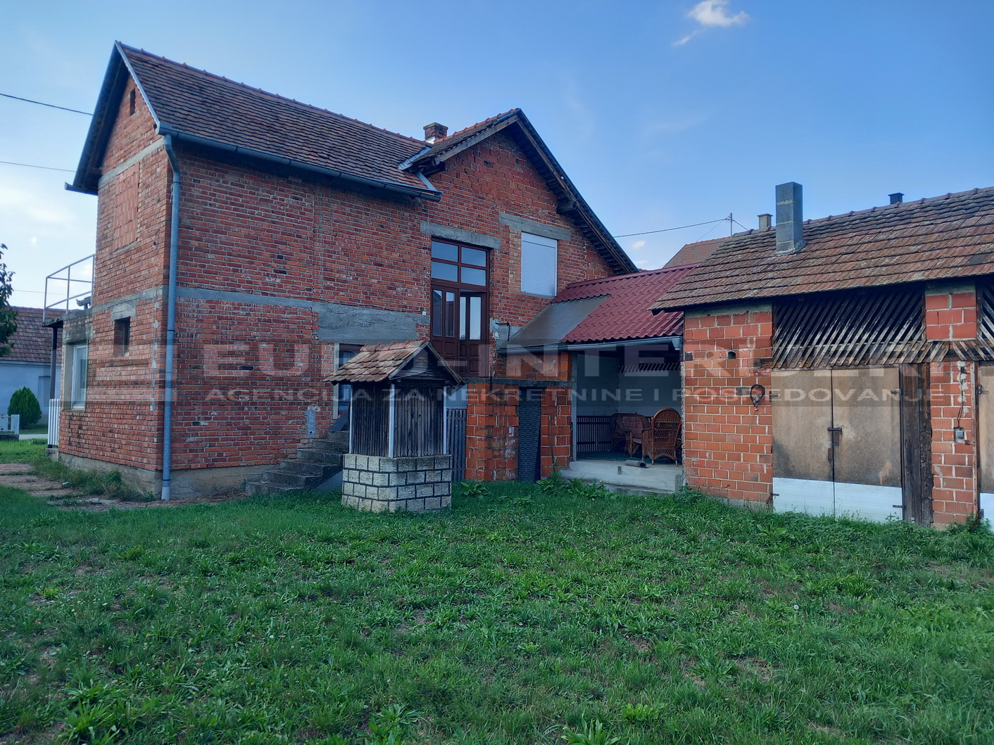 Kuća: Bjeliševac, ukupno 130 m2 stambene površine s 5.581 m2 okućnice