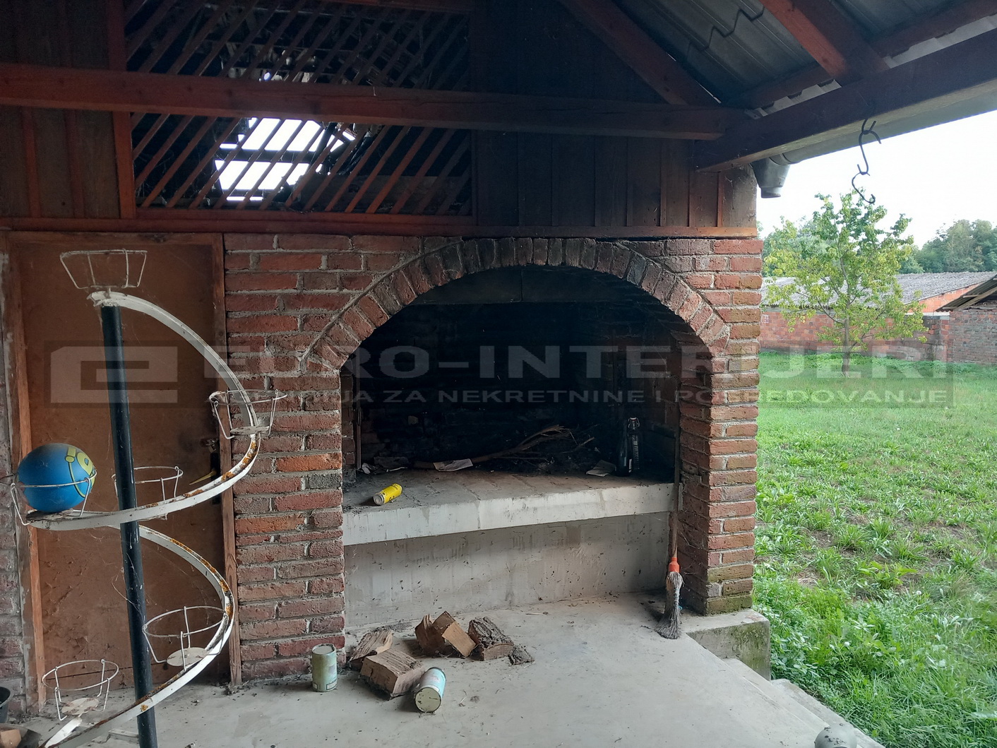 Kuća: Bjeliševac, ukupno 130 m2 stambene površine s 5.581 m2 okućnice