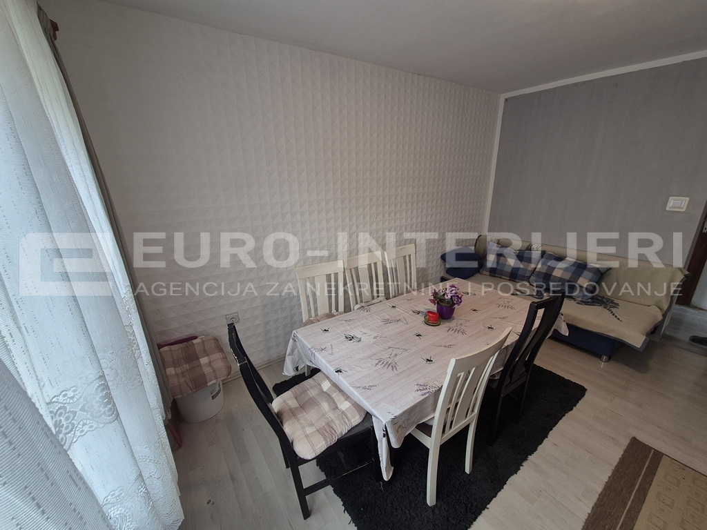 Obiteljska kuća - Samobor- Vrhovčak površine 200 m2 - BEZ PROVIZIJE