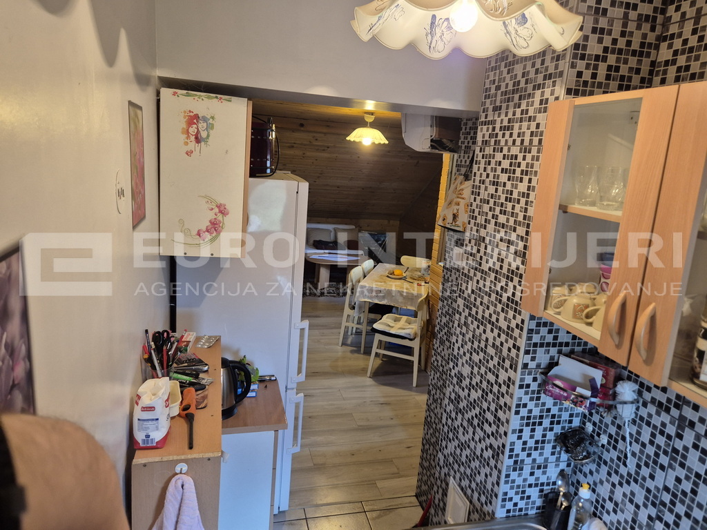 Obiteljska kuća - Samobor- Vrhovčak površine 200 m2 - BEZ PROVIZIJE