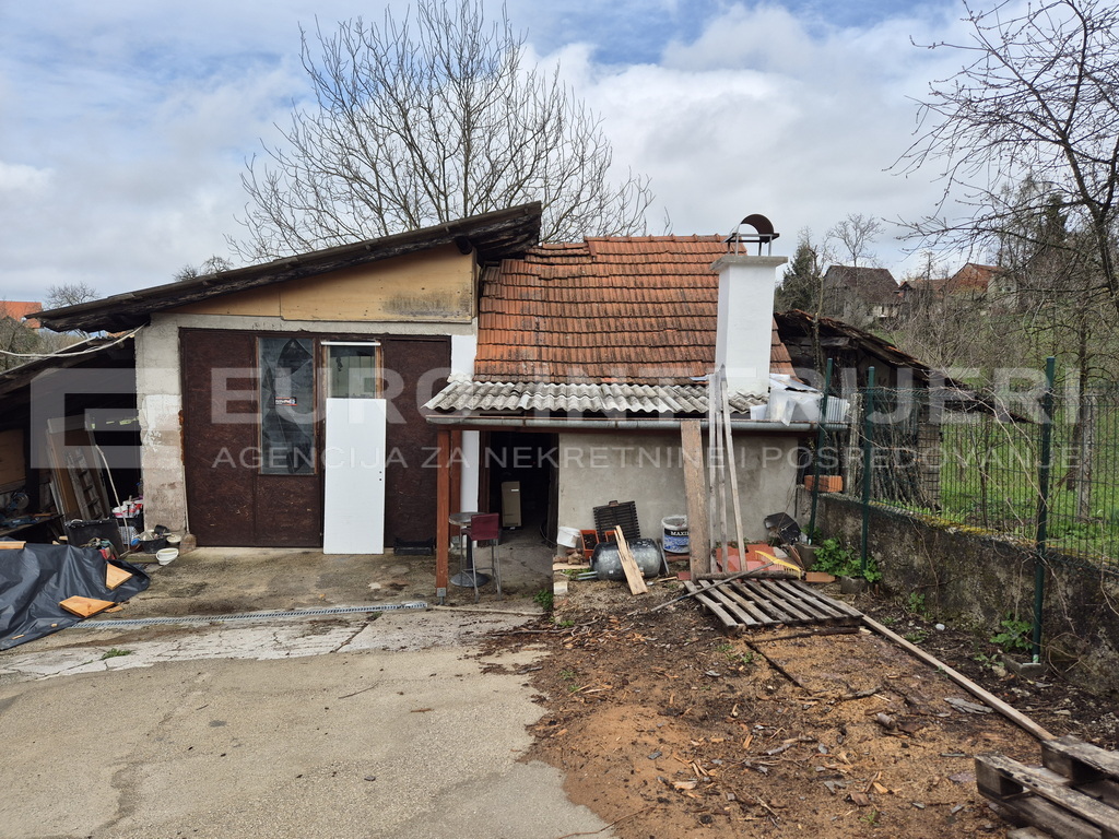 Obiteljska kuća - Samobor- Vrhovčak površine 200 m2 - BEZ PROVIZIJE