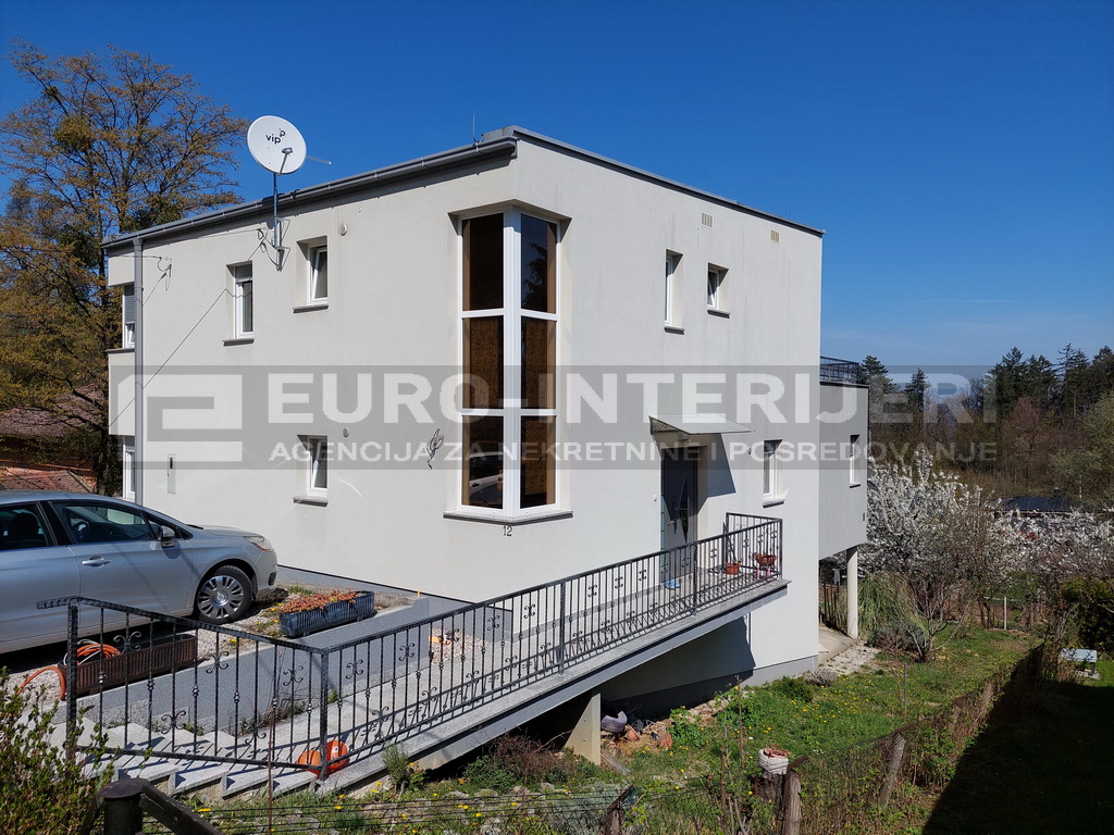 Kuća: Samobor - Vrhovčak, površine 353.41 m2 - BEZ PROVIZIJE!
