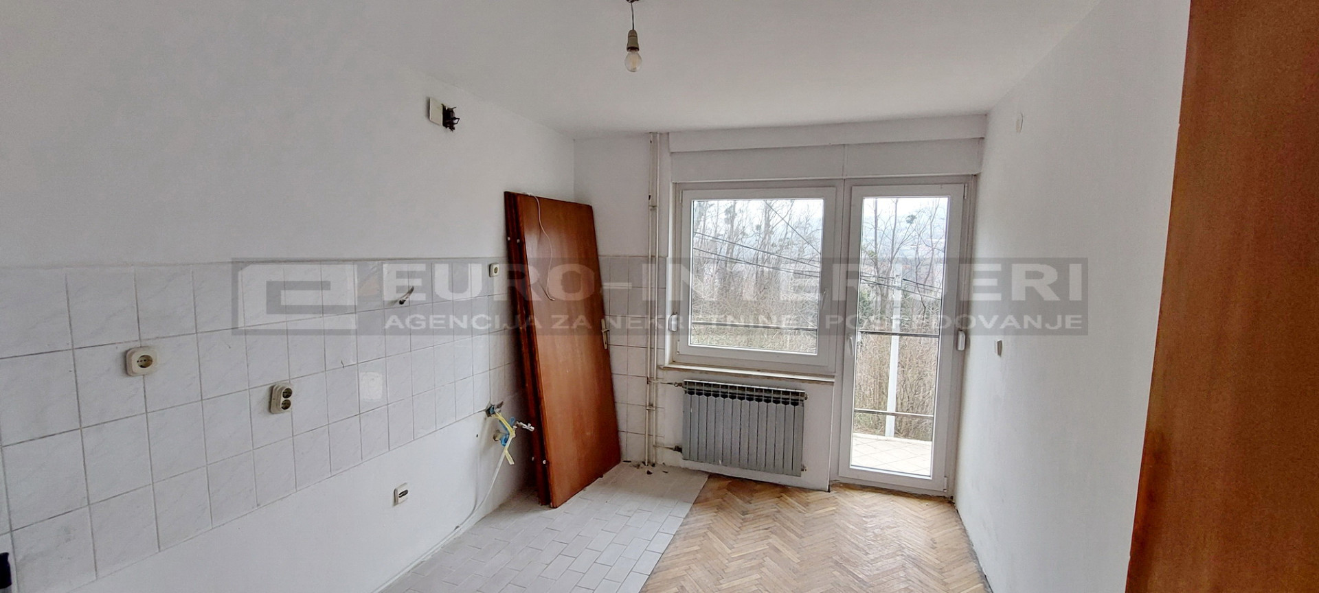 Kuća u Zagrebu - Borčec - ukupne površine 200 m2, bez provizije