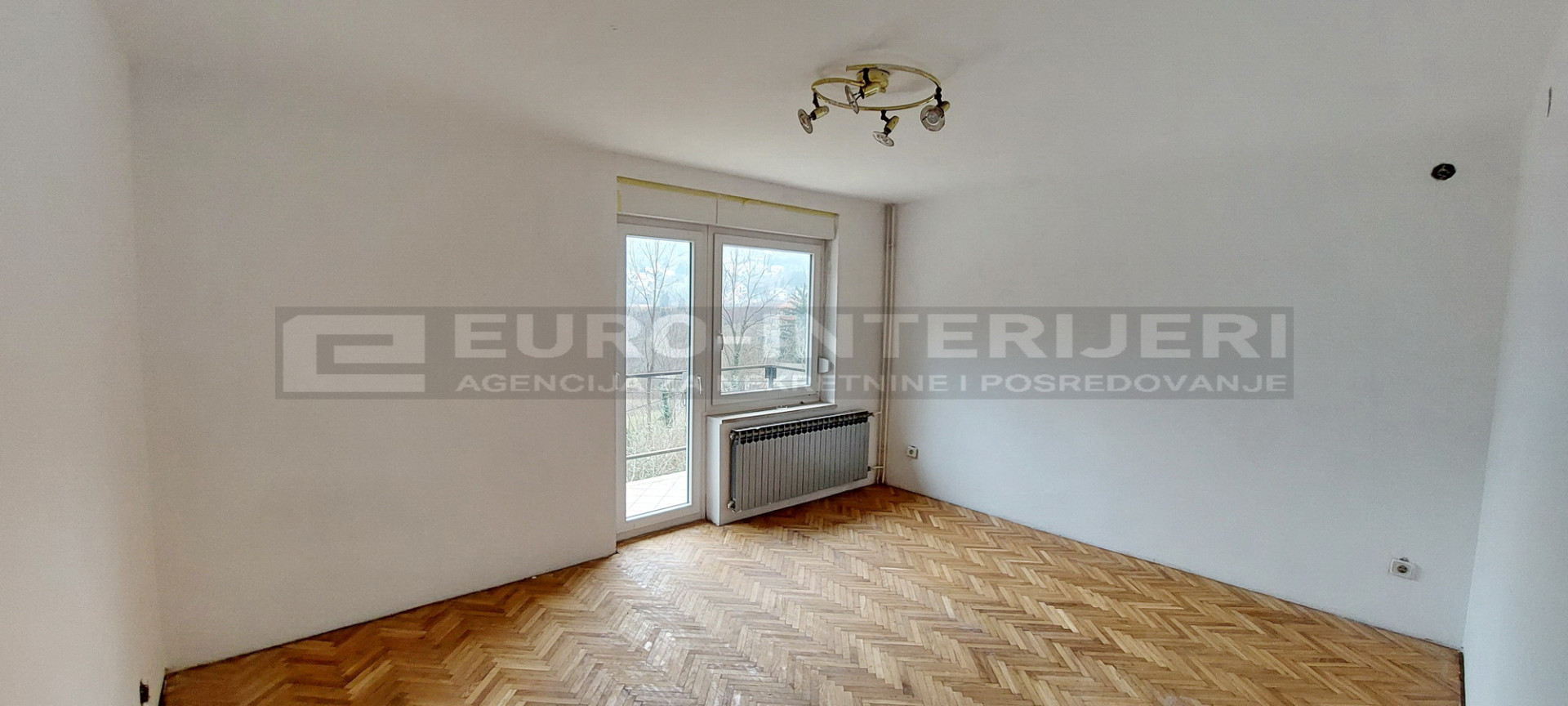 Kuća u Zagrebu - Borčec - ukupne površine 200 m2, bez provizije