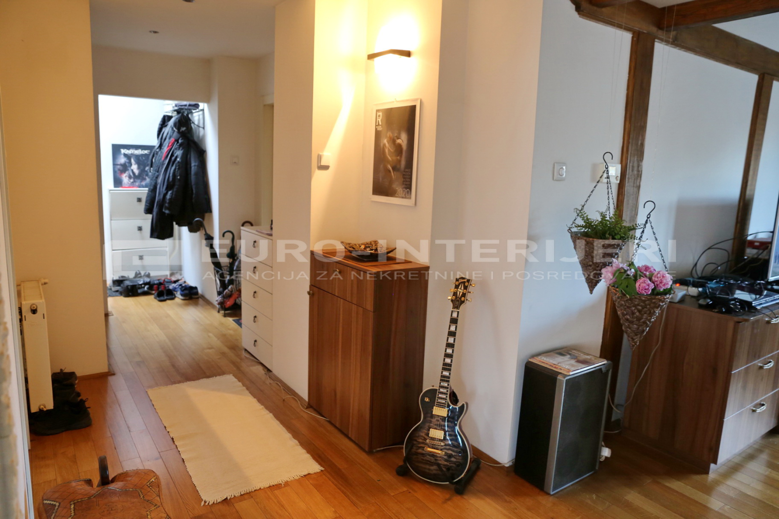 Prodaja kuće - Zagreb - Kvatrić, površine 380 m2 - BEZ PROVIZIJE!