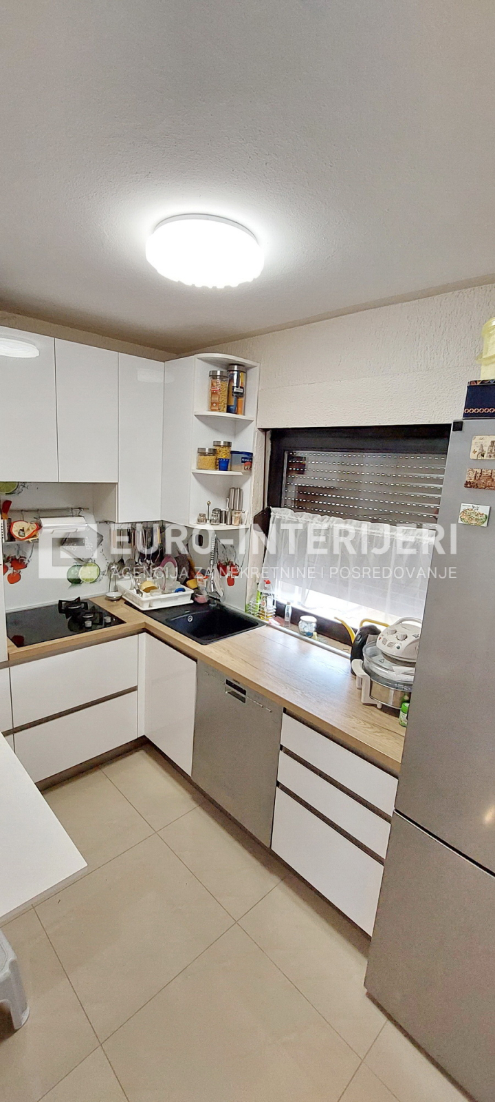Zagreb, kuća u Vrapču, dva trosobna stana, ukupno 327 m2