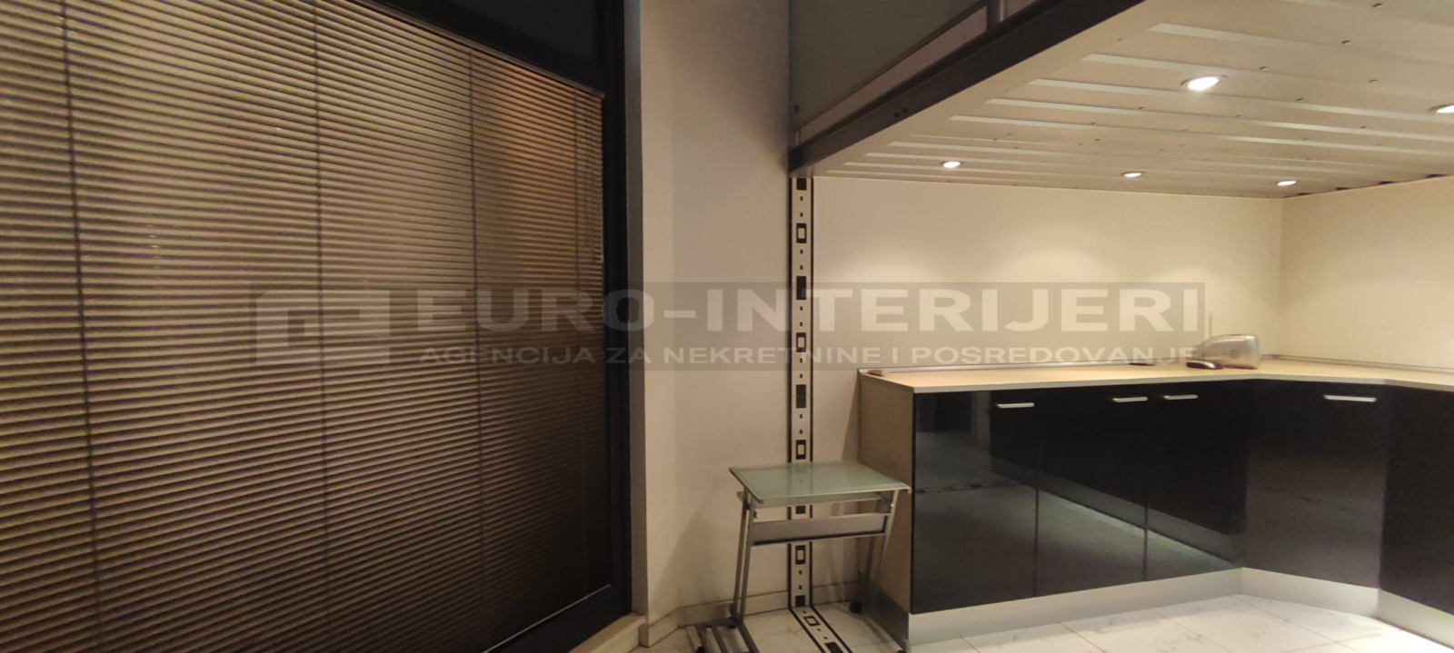 Poslovni prostor: Split, uredski, 45 m2 - BEZ PROVIZIJE!