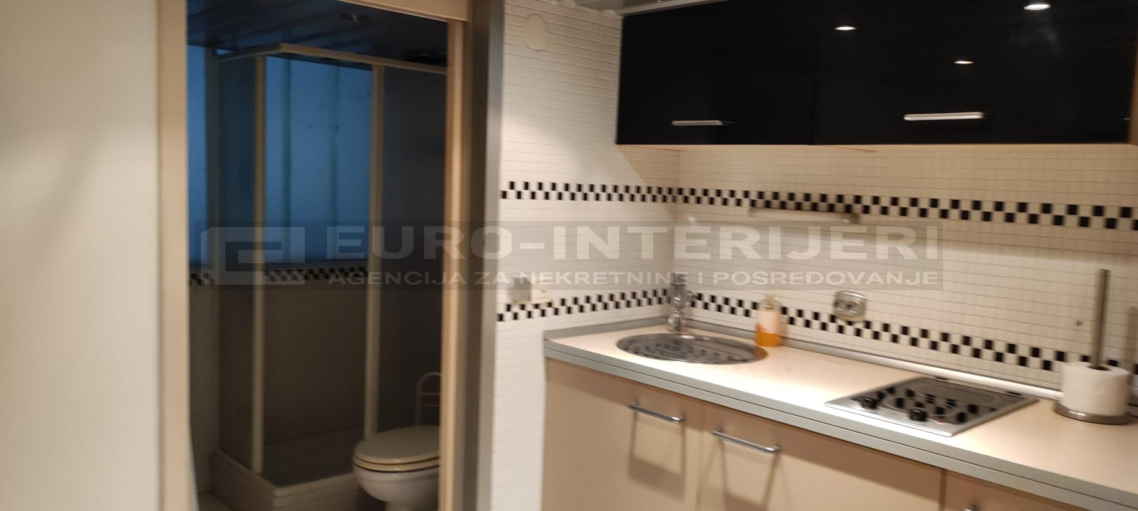 Poslovni prostor: Split, uredski, 45 m2 - BEZ PROVIZIJE!