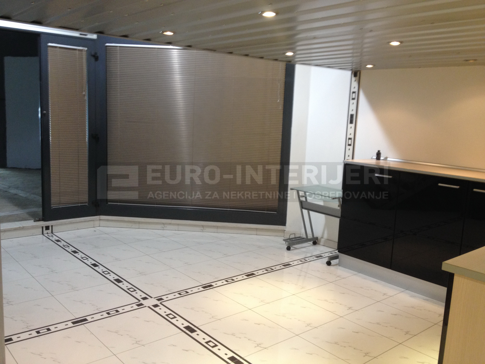 Poslovni prostor: Split, uredski, 45 m2 - BEZ PROVIZIJE!