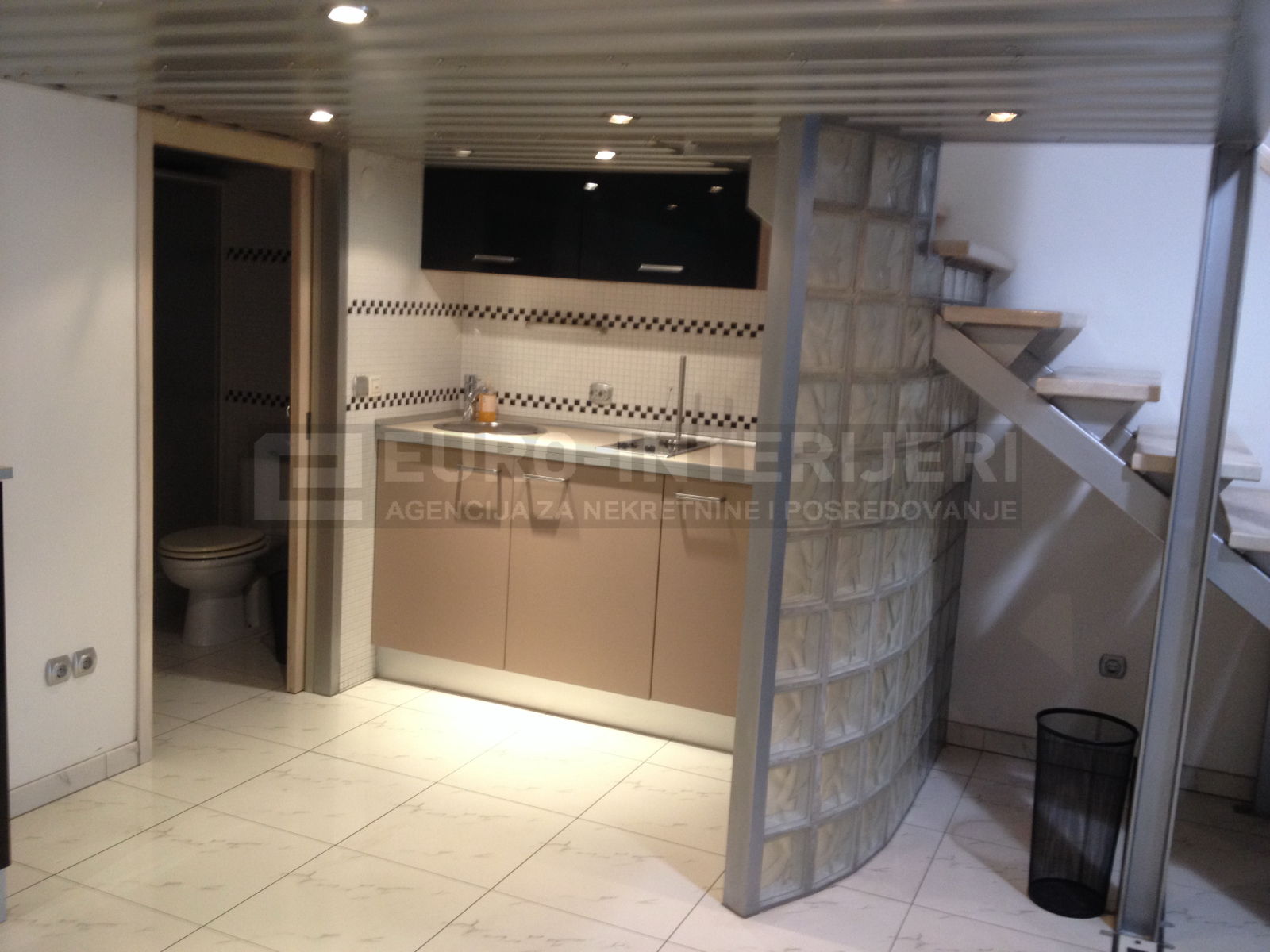 Poslovni prostor: Split, uredski, 45 m2 - BEZ PROVIZIJE!