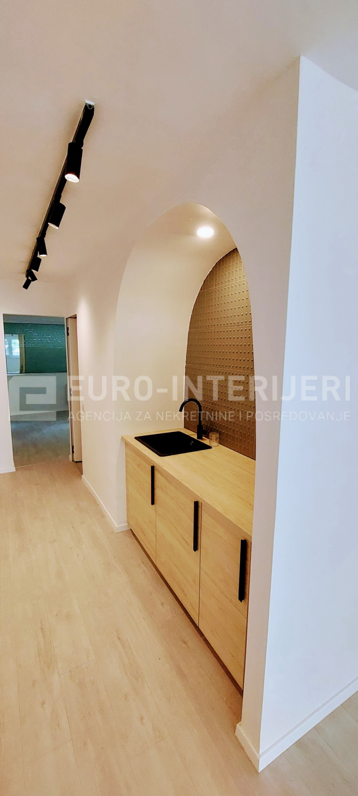 Poslovni prostor: Zagreb - Špansko, 106 m2 za mirnu djelatnost