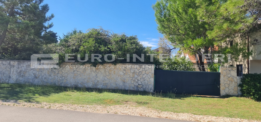 Građevinsko zemljište Sabunike, neposredno uz more pov. 1.091 m2