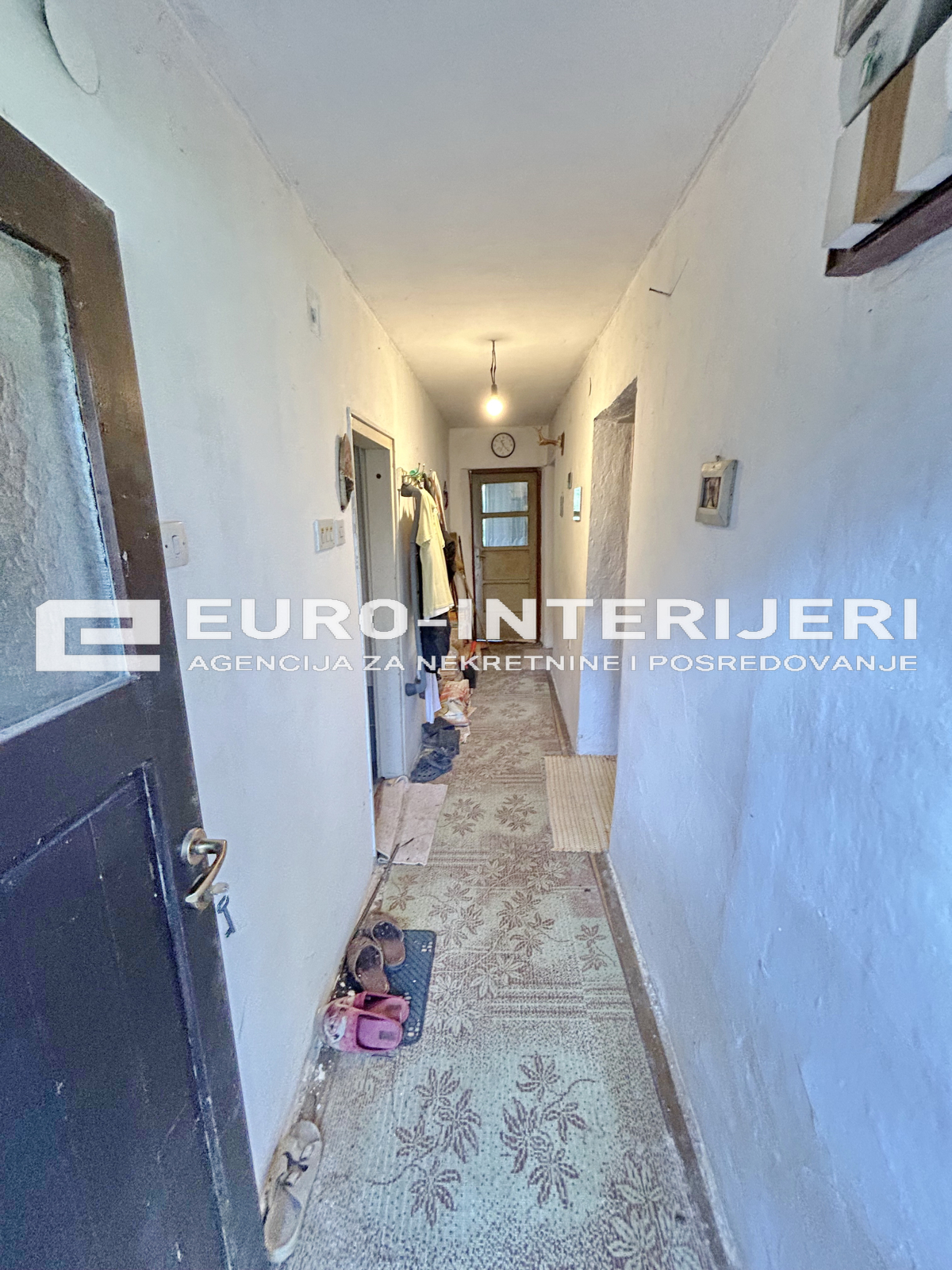 Prodaje se kuća sa zemljištem - Gornje Vrapče - 380 m2, bez provizije