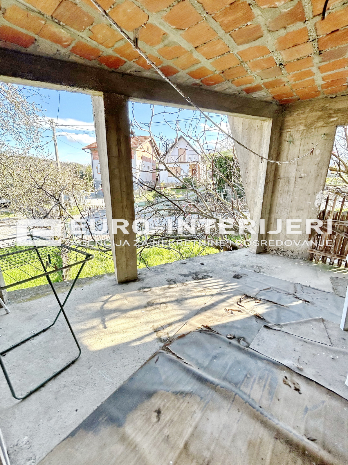 Prodaje se kuća sa zemljištem - Gornje Vrapče - 380 m2, bez provizije