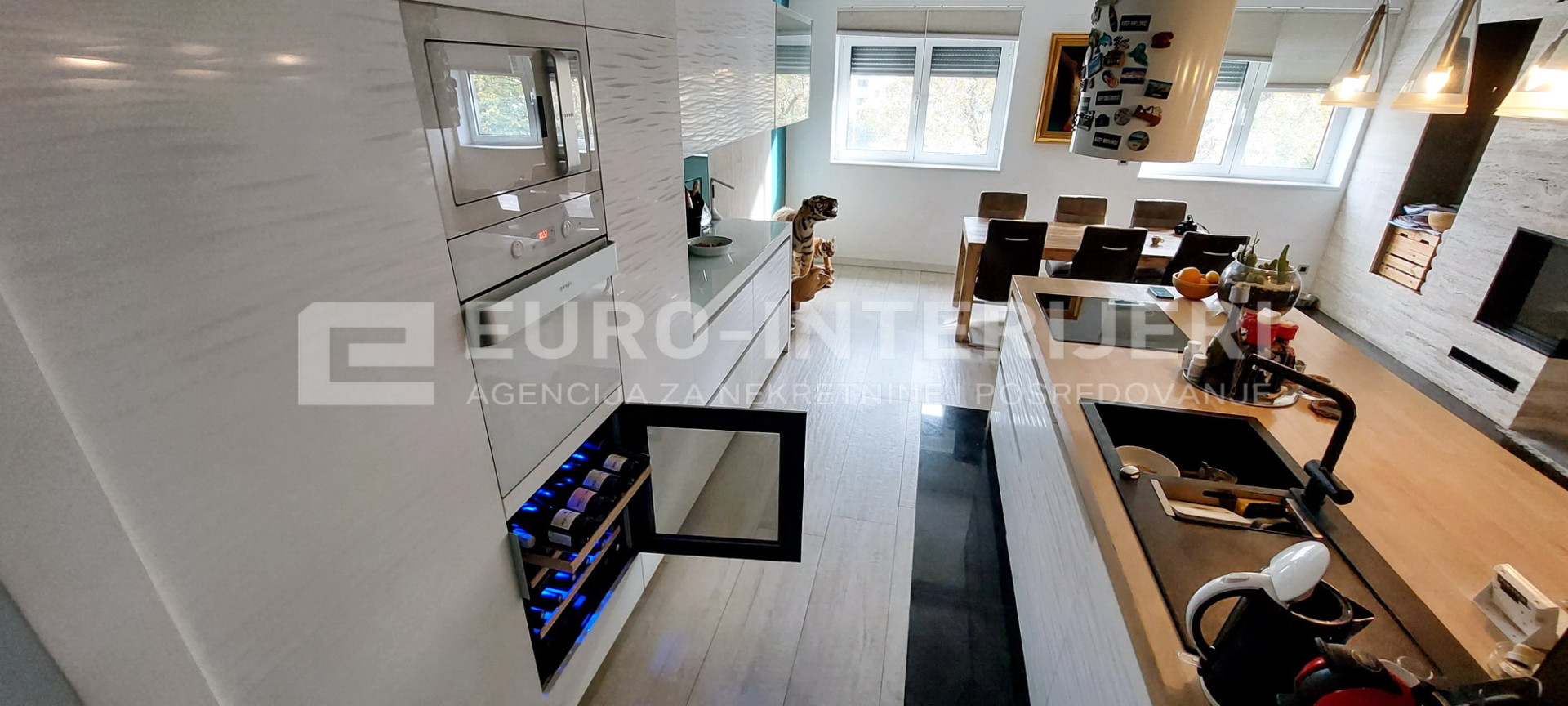 Stan Stenjevec, atraktivan dizajnerski Penthouse pov. 135 m2 + terasa