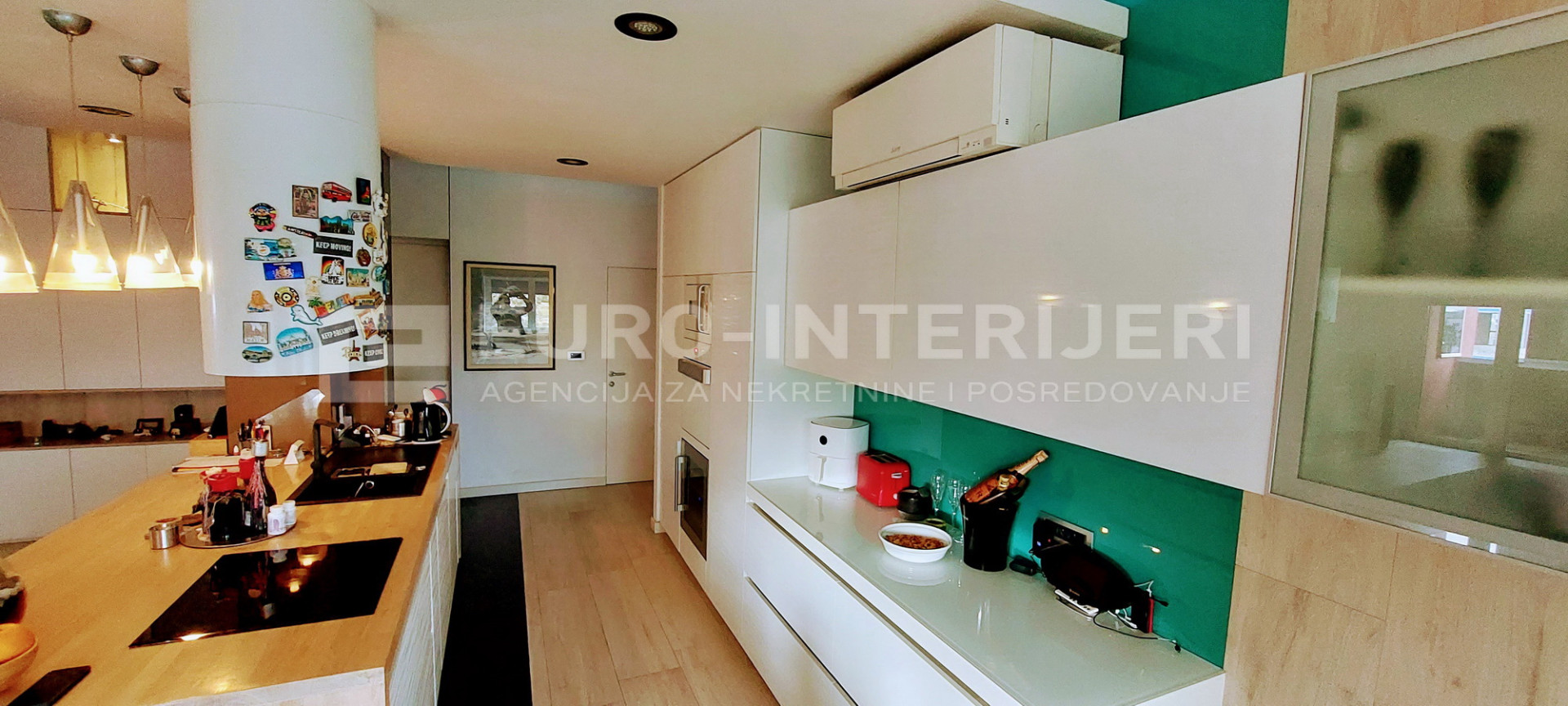 Stan Stenjevec, atraktivan dizajnerski Penthouse pov. 135 m2 + terasa