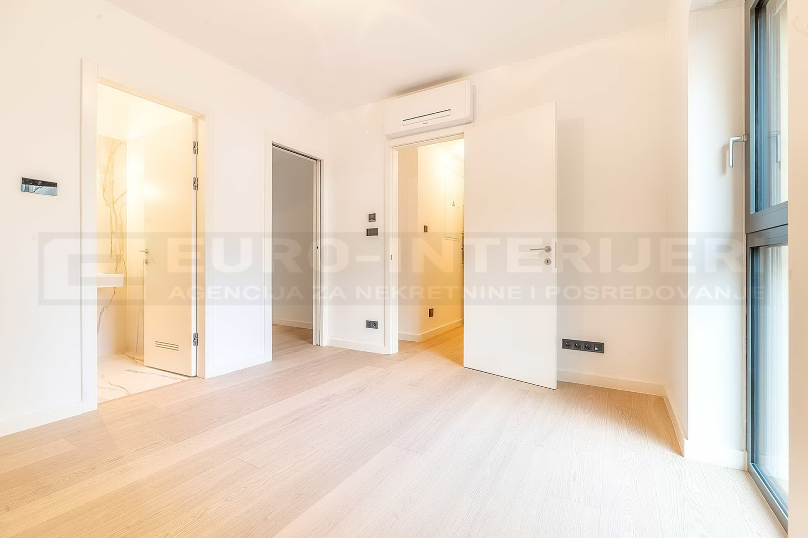 Stan u centru Zagreba, 140 m2, novogradnja, BEZ AGENCIJSKE PROVIZIJE