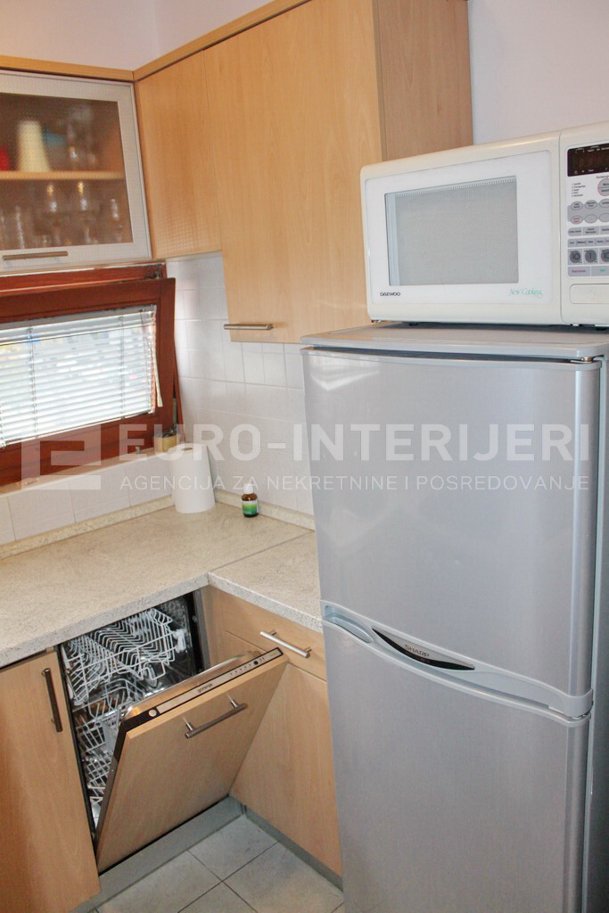 Stan za najam Zagreb - Trešnjevka - Knežija trosoban namješten