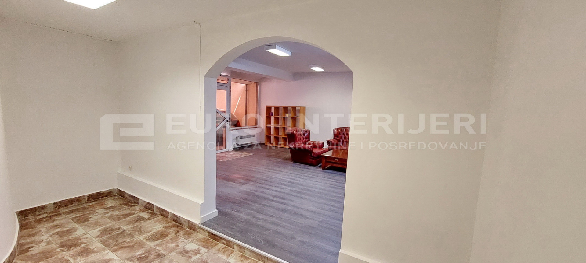 Poslovni prostor: Zagreb (Rudeš), uredski, 43 m2, BEZ PROVIZIJE!