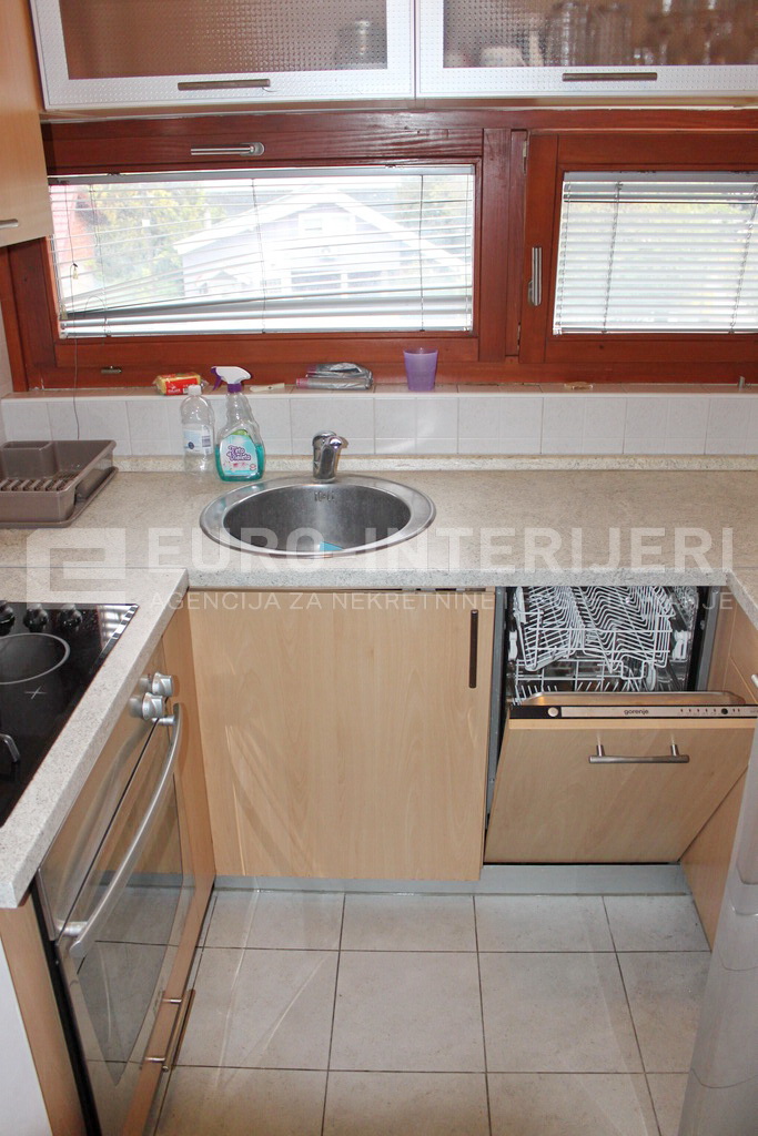 Stan: Zagreb - Knežija, Horvaćanska, trosoban 76.00 m2 bez provizije!