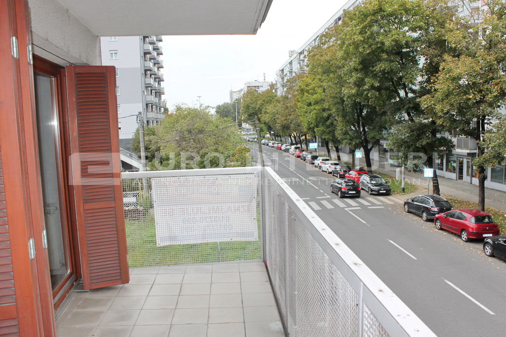 Stan: Zagreb - Knežija, Horvaćanska, trosoban 76.00 m2 bez provizije!