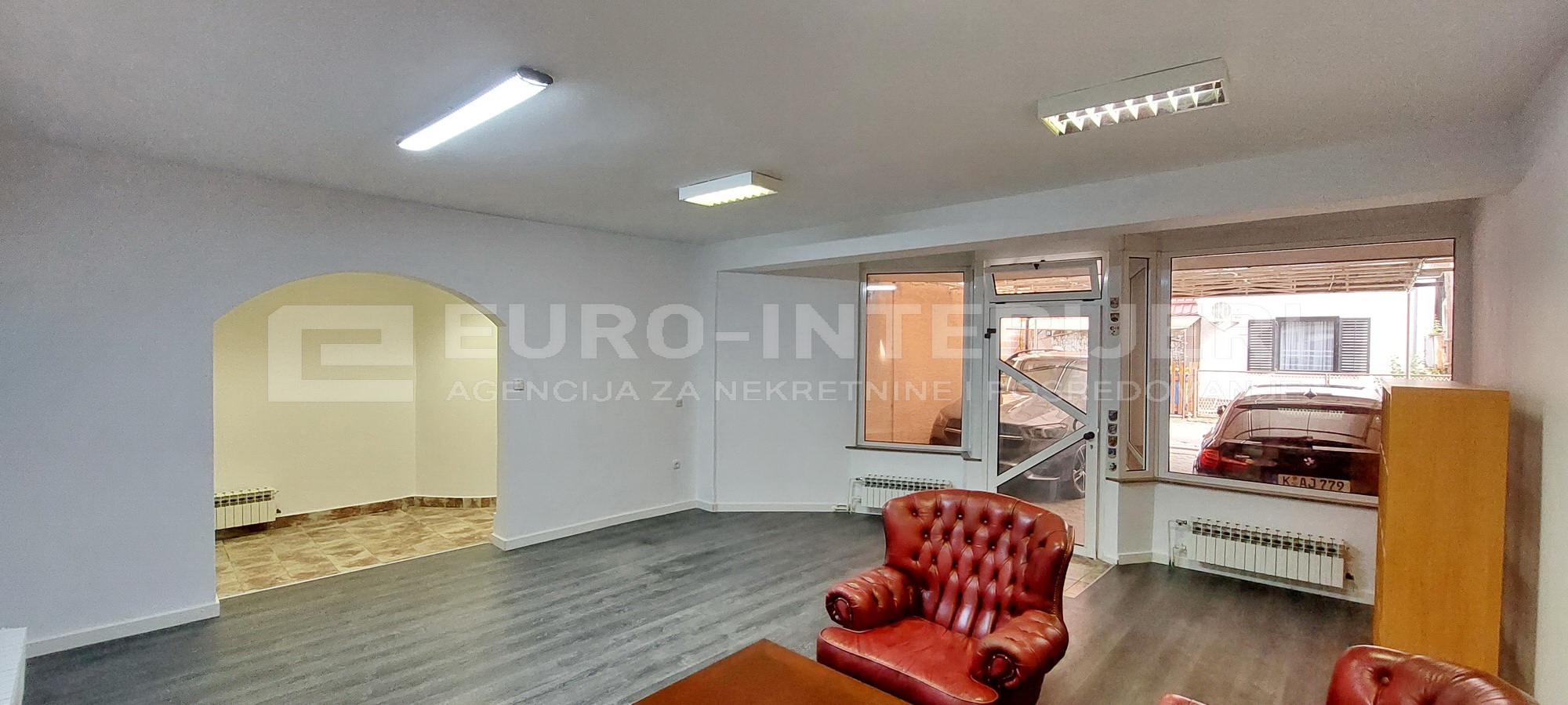 Zakup poslovnog prostora ured - Zagreb - Rudeš 43 m2
