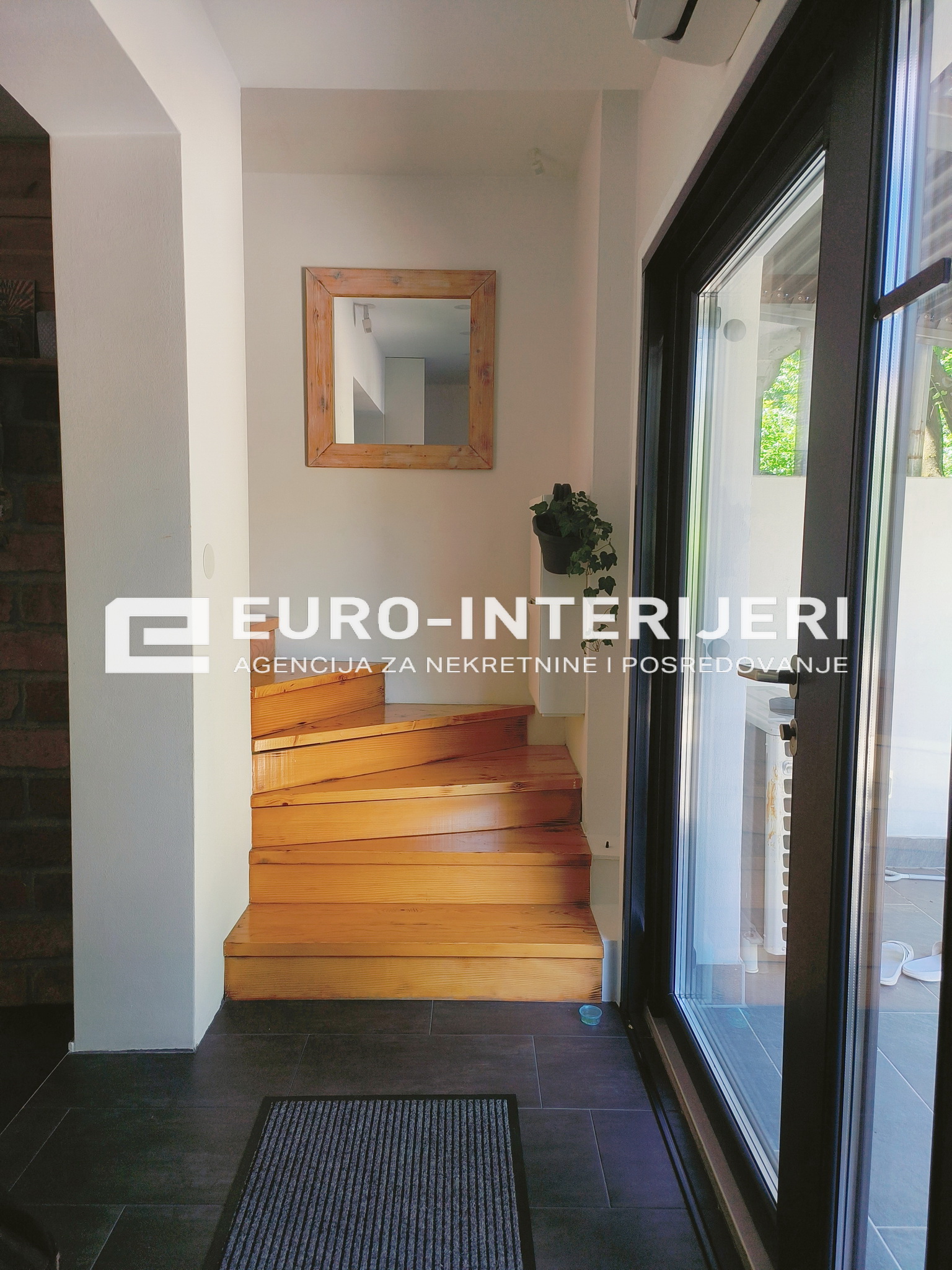 Prodaja kuće Zagreb, zona tramvaja, Dubrava, atraktivna, useljiva