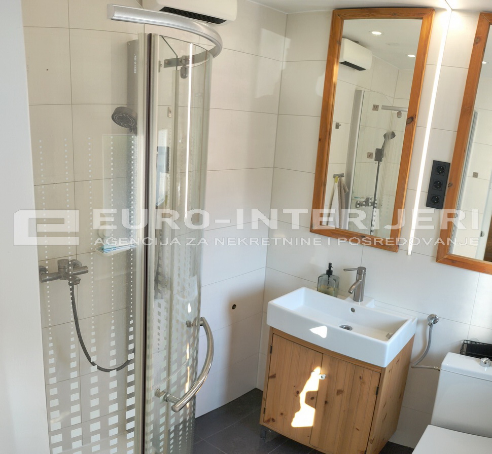 Prodaja kuće Zagreb, zona tramvaja, Dubrava, atraktivna, useljiva