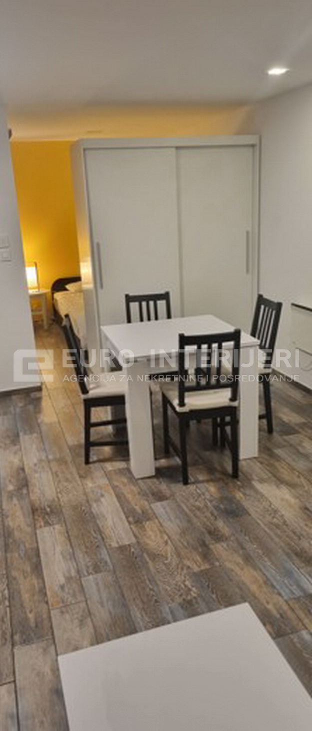 Prodaja kuće - Zagreb - Graberje - Kustošija - urbana vila