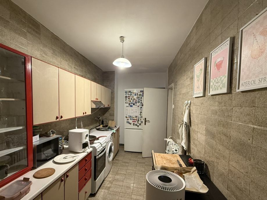 Prodaja stanova - Zagreb - Srednjaci - trosoban namješten stan 63 m2