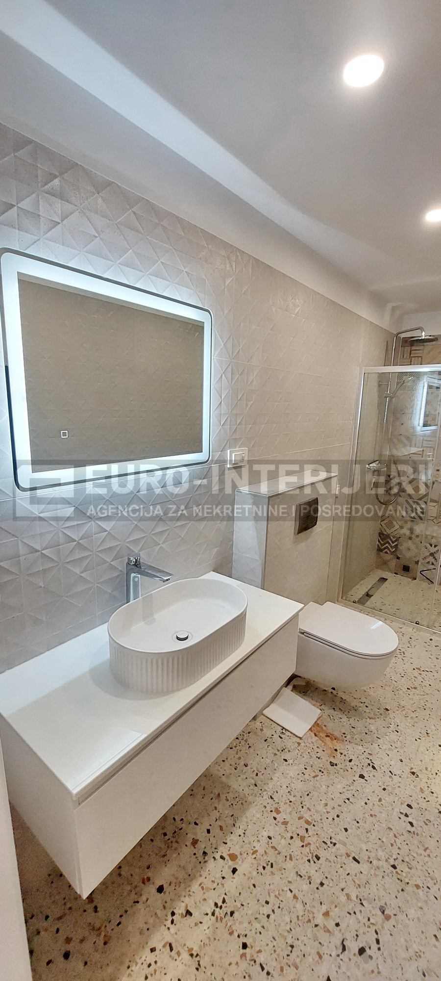 Prodaja stanova - Zagreb - Trešnjevka - adaptiran dvosoban stan 56 m²