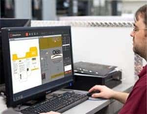 Technician uses GlobalVision Graphics Inspection