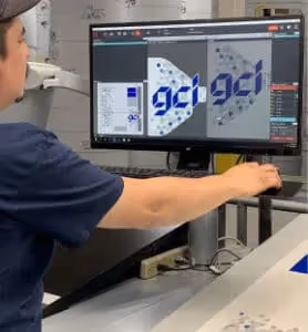 gci employee using GlobalVision app