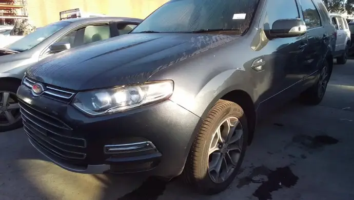 Old SUV in Melbourne ready to sell for cash with hassle-free car removal services.