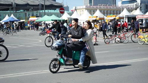 Амгалан тайван байдал алдагдуулсан “Автомашингүй” нийслэлчүүд