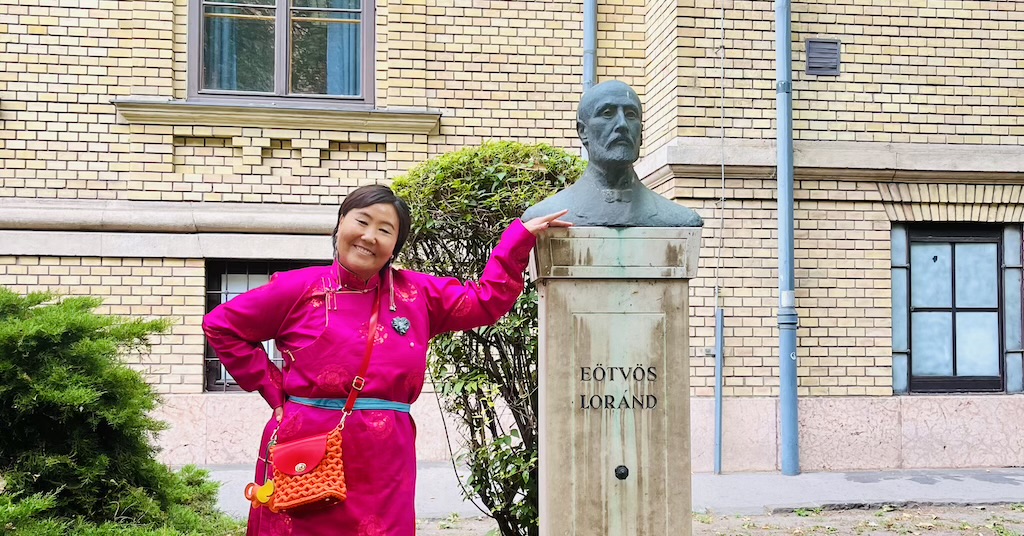 Ш.Саранхөхөө: Хэл бол эрх мэдэл