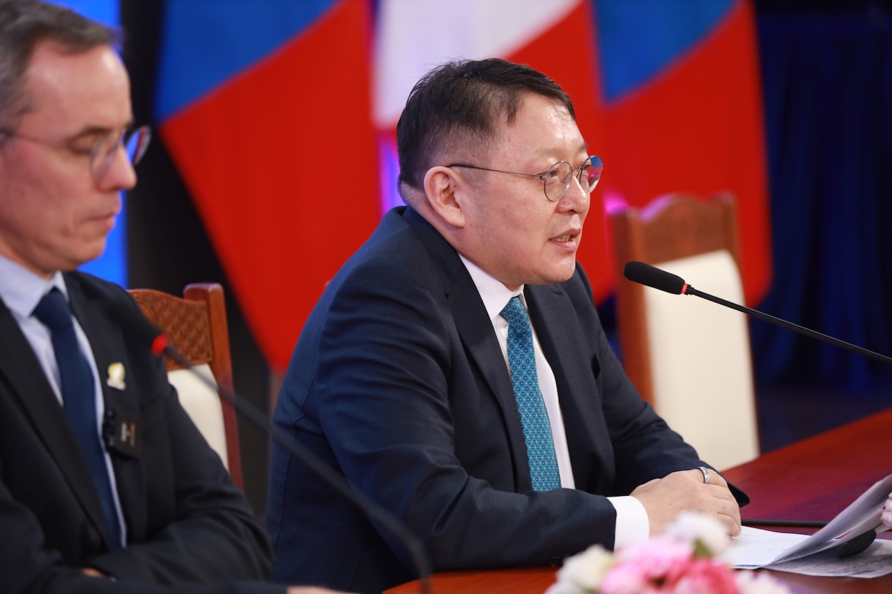 Монголбанкны Ерөнхийлөгчид нэр дэвшигч С.Наранцогт гэж хэн бэ