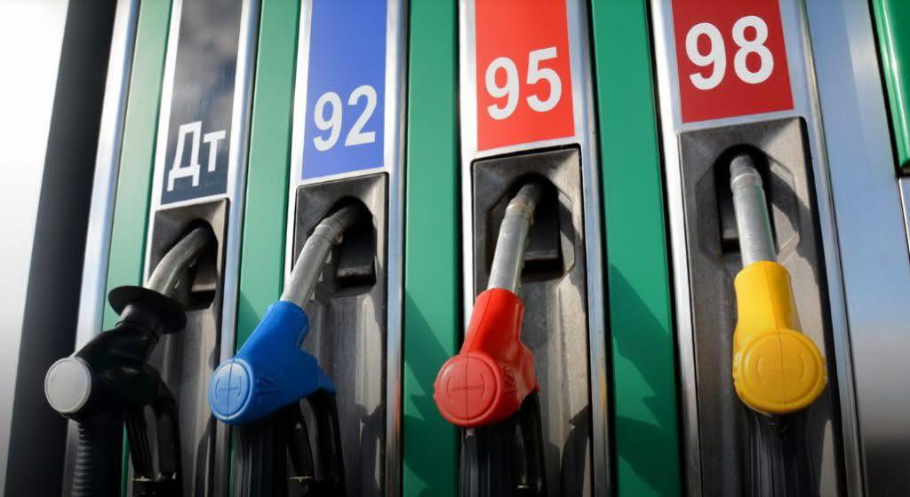 Бусад оронд бензин тасрах эрсдэлтэй ч бидэн шиг улсаараа сандардаггүй. Яагаад гэж үү? 