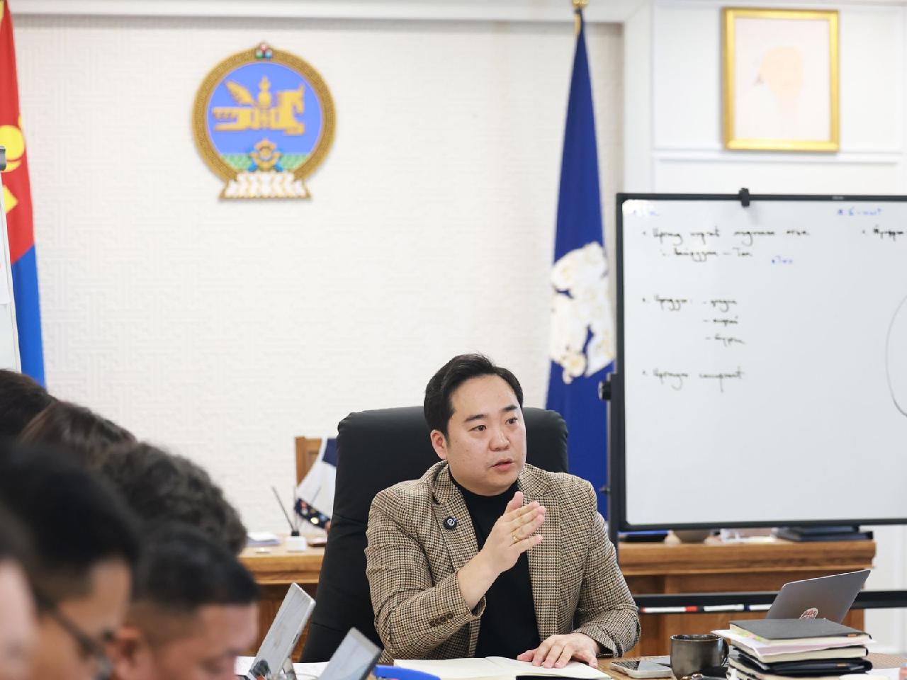 А.Баяр: Мопед, скүүтэрийг 16 нас хүрсэн иргэнд түрээслүүлнэ