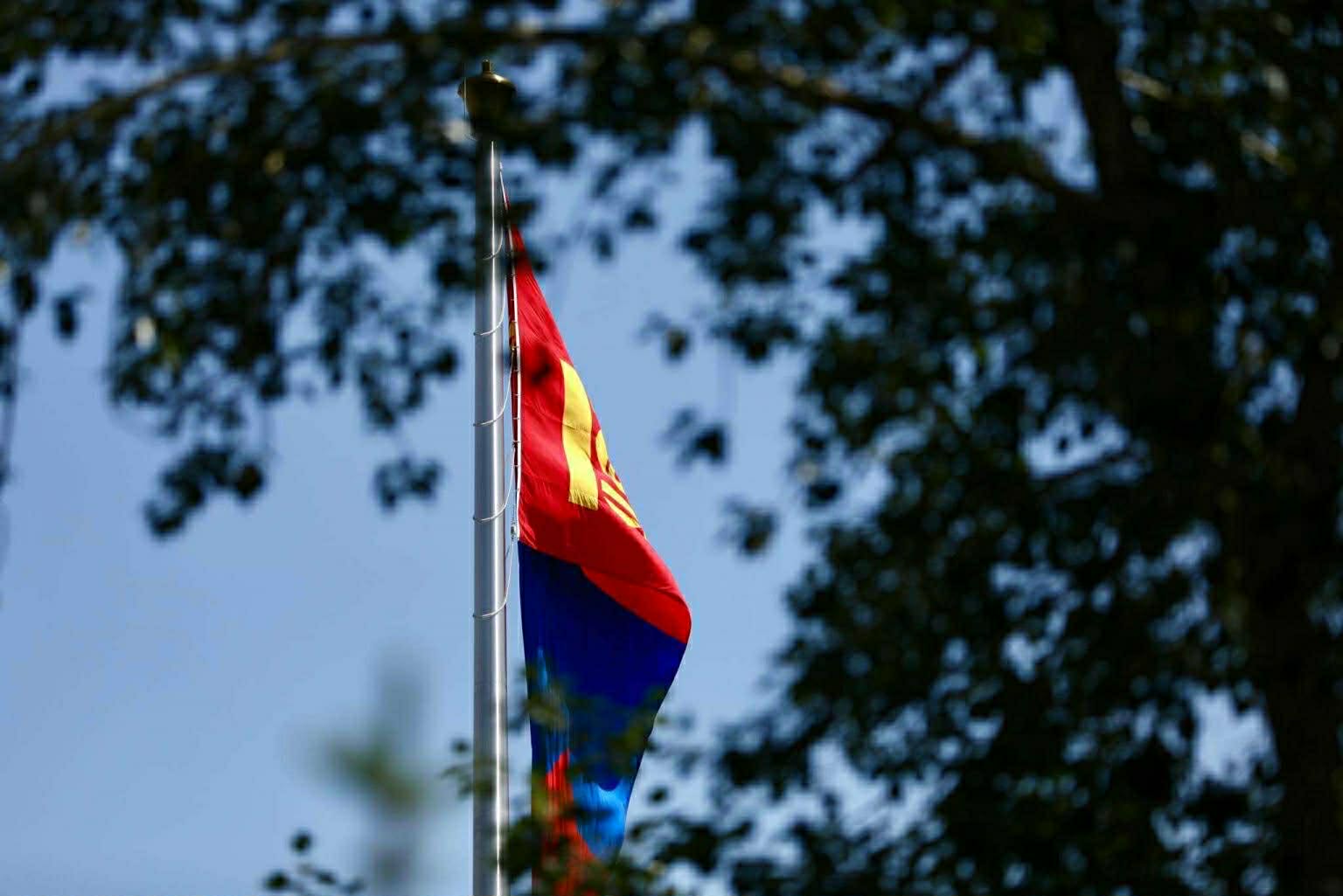 Цэрэгт явж, зэвсэг мөрлөөгүй ч цээжиндээ эх орноо тээдэг эр хүн бүр баярлах эрхтэй