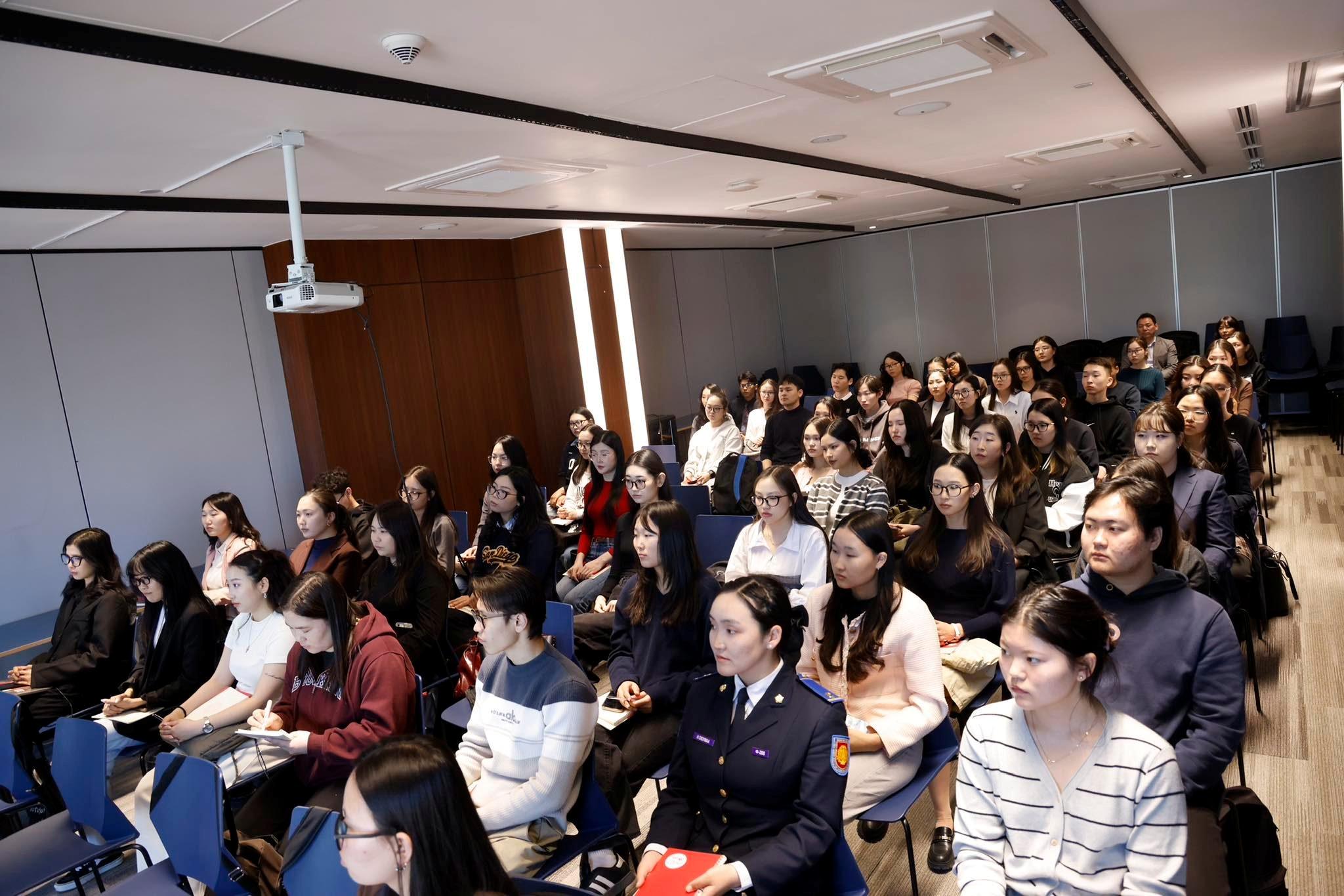 Санхүүгийн боловсролын  “Сургагч-оюутан багш" хөтөлбөр эхэллээ