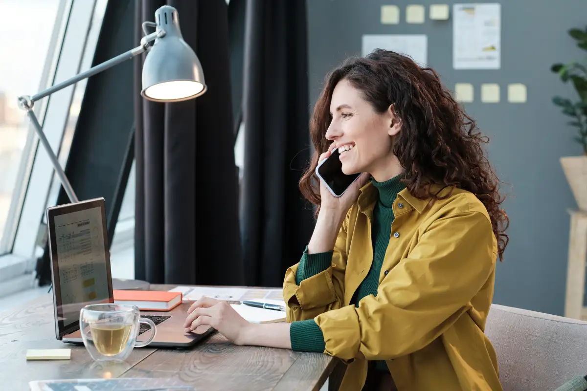 Ligne d'écoute assistante sociale